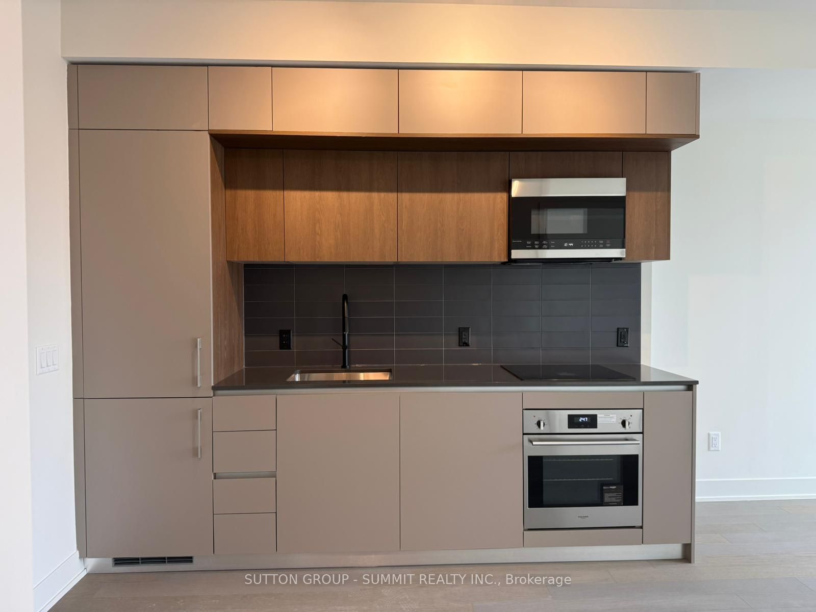 Additional image 3 of 713-322 Dupont Street, Toronto, ON, M5R 1V9