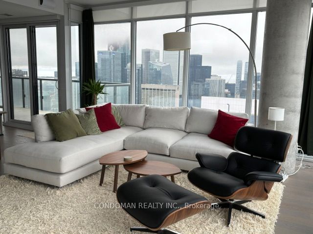 4210-488 University Avenue, Toronto, ON, M5G 0C1