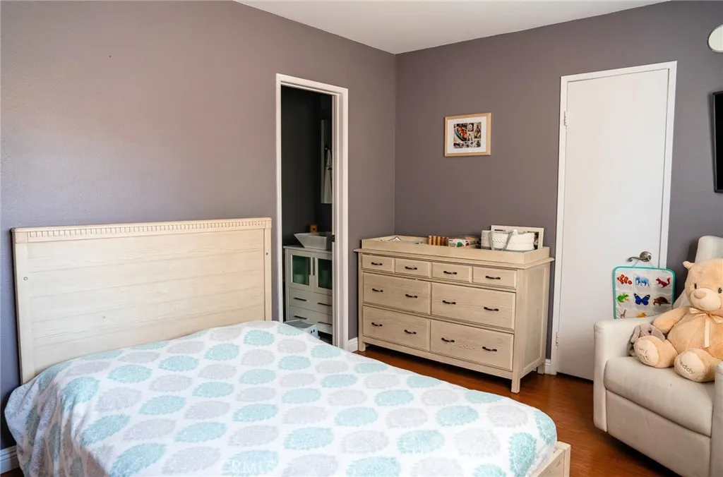 Additional image 39 of 9759 Via Roma, Burbank, CA 91504