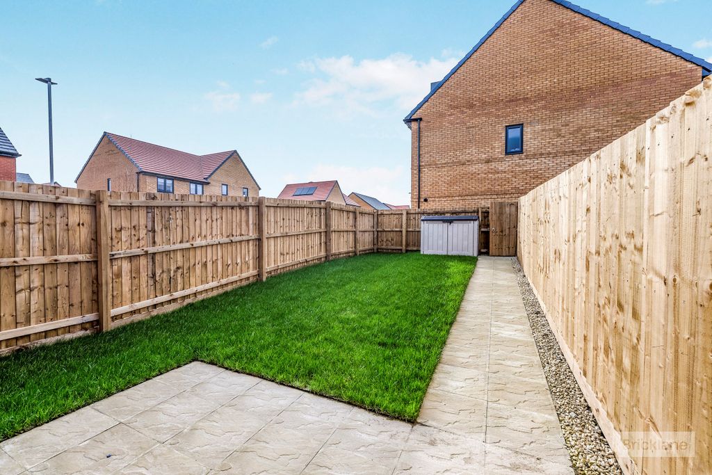 Additional image 10 of 3 bed semi-detached house to rentStonemason Way, Peterborough PE4