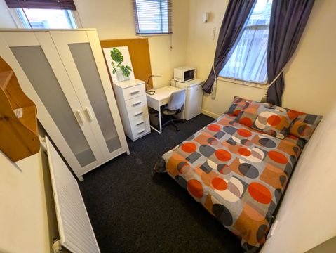 Raleigh Street, Nottingham NG7, Room to rent
