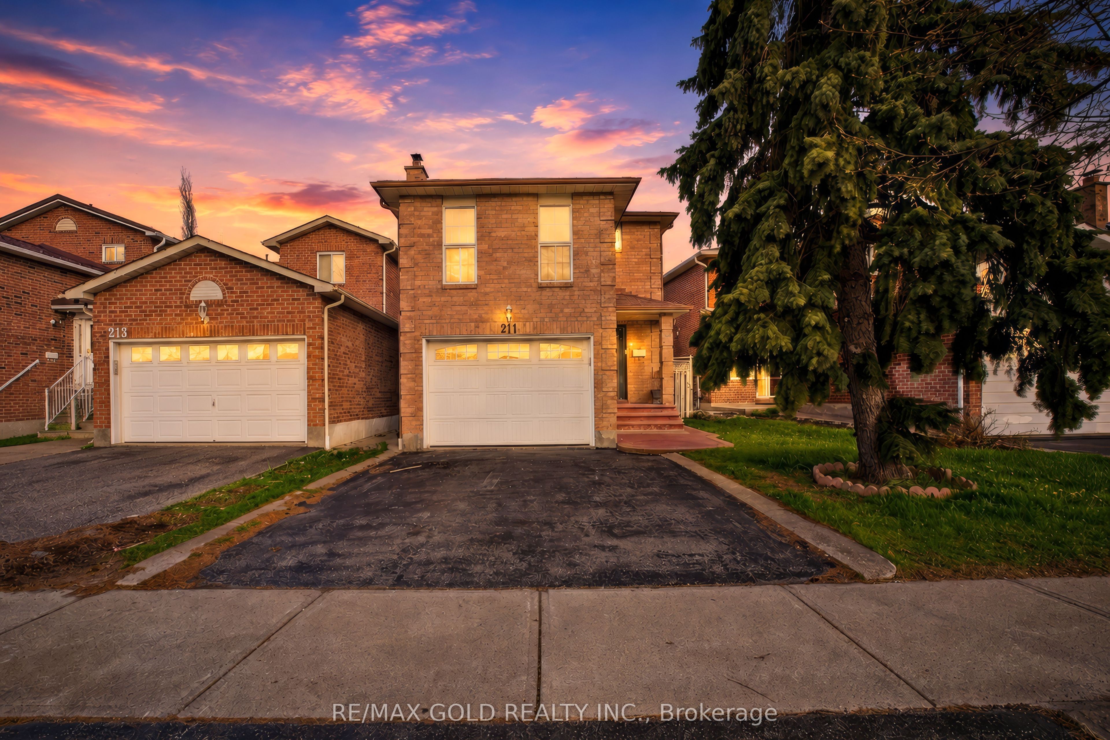 211 Wexford Road, Brampton, ON, L6Z 2R2