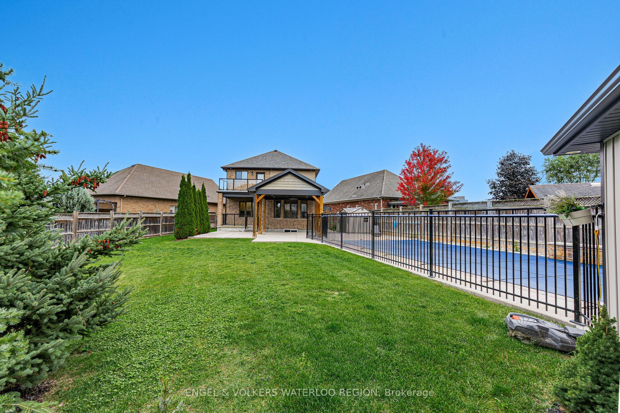 Additional image 3 of 261 Watervale Crescent, Kitchener, ON, N2A 0G7