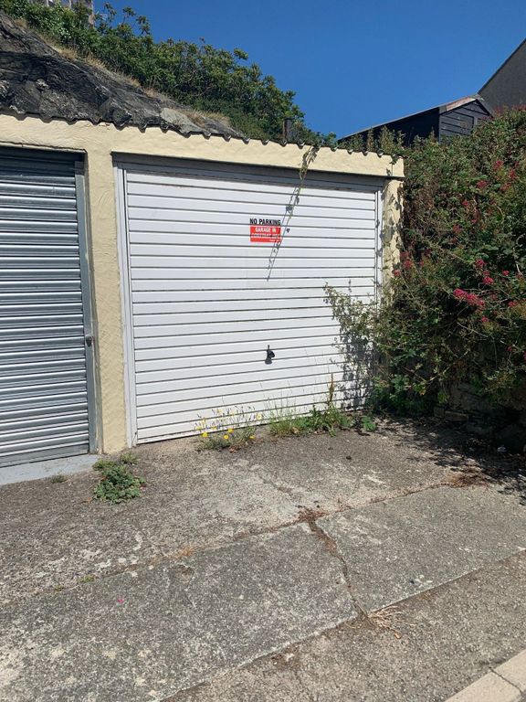 Light industrial to rentWian Street, Holyhead LL65