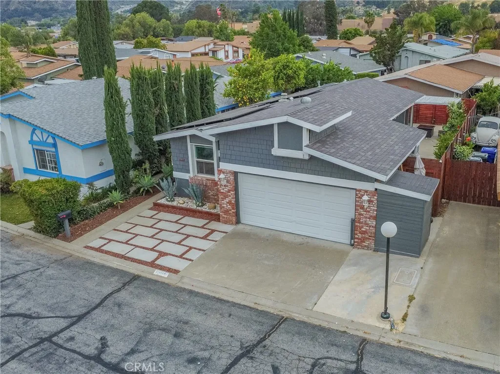 31919 Cinnabar Ln, Castaic, CA 91384