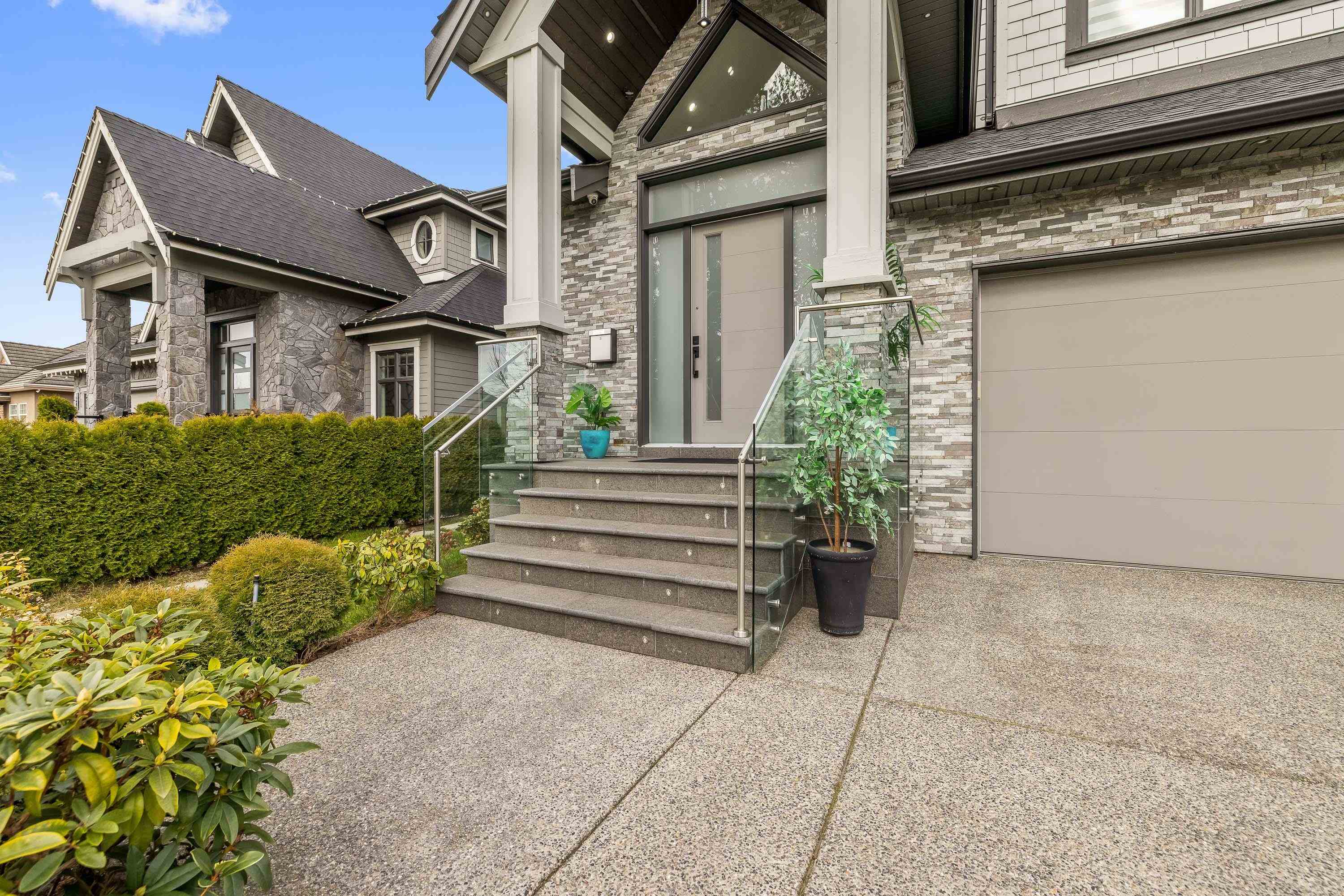 Additional image 2 of 15689 106a Avenue, Surrey, BC, V4N 1K3