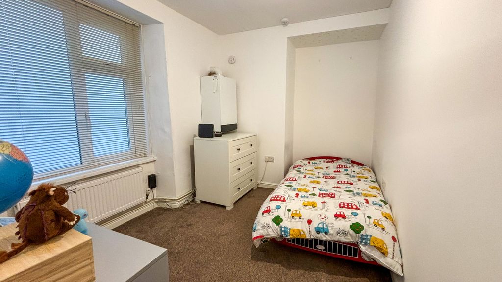 Additional image 7 of 2 bed flat to rentApt. 1, 55 Royal Avenue West, Onchan IM3