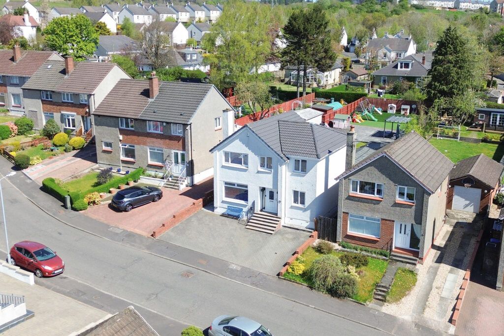3 bed detached house for sale8 Greenside Road, Hardgate G81