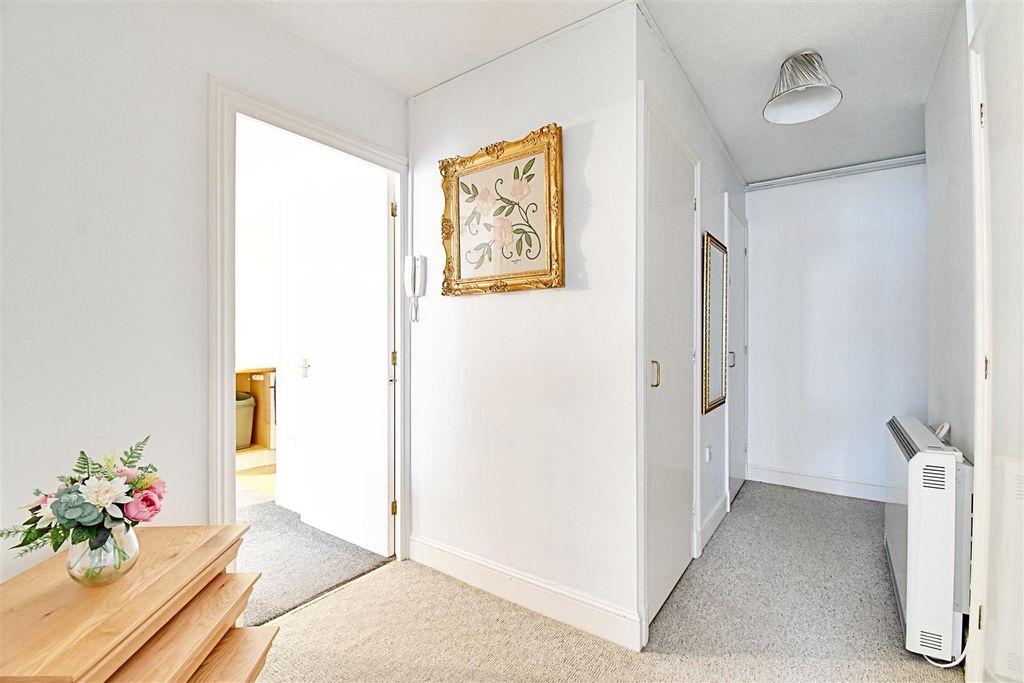 Additional image 3 of 2 bed property for saleChauncy Court, Hertford SG14