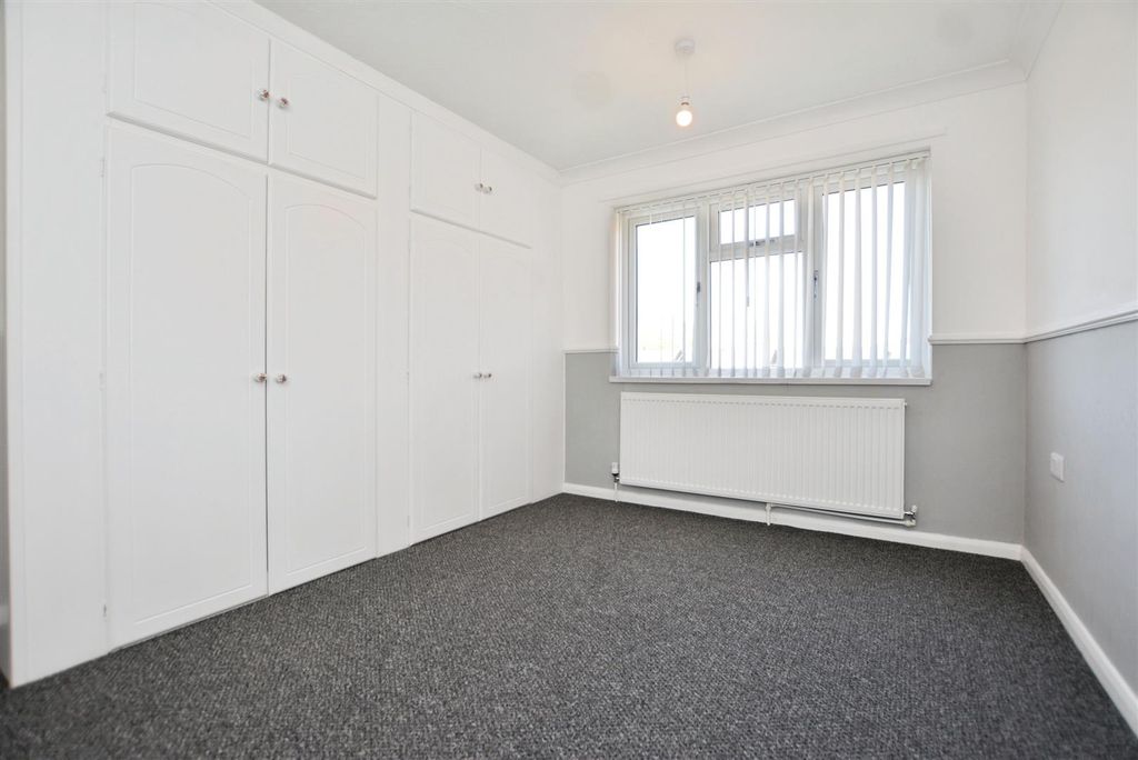 Additional image 8 of 3 bed terraced house to rentCanterbury Close, Scunthorpe DN17