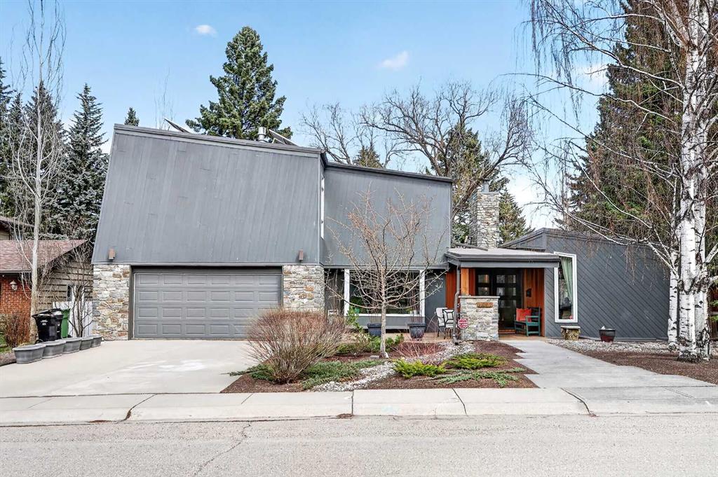 8932 Baylor Crescent SW, Calgary, AB, T2V 3N4