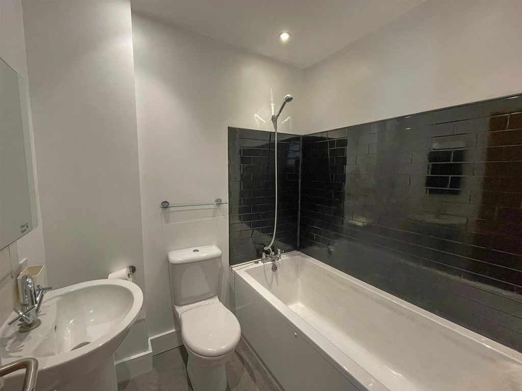 Additional image 9 of 2 bed flat to rentApt 1, The Courtyard, Malew Street, Castletown IM9