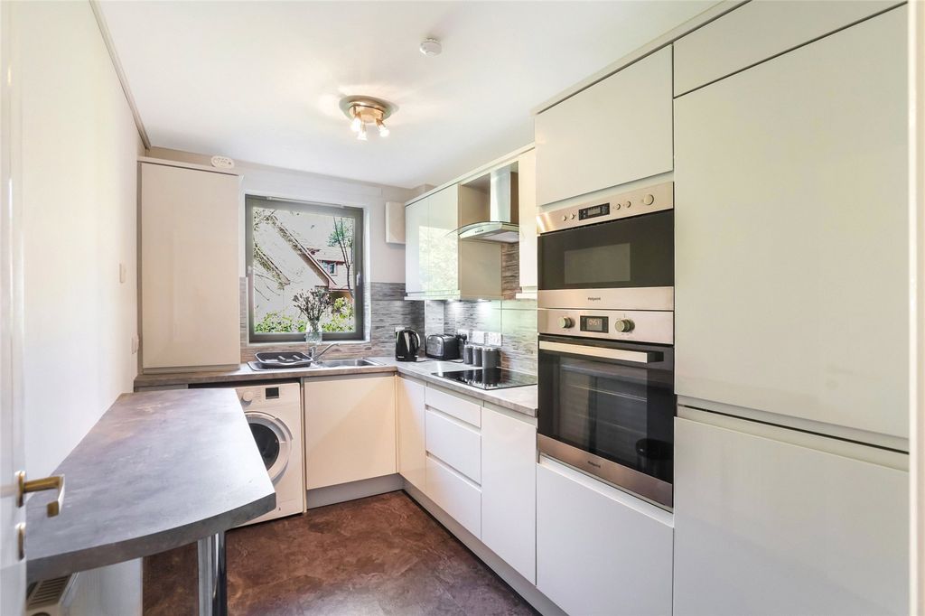 Additional image 4 of 2 bed flat for saleWest King Street, Helensburgh, Argyll And Bute G84