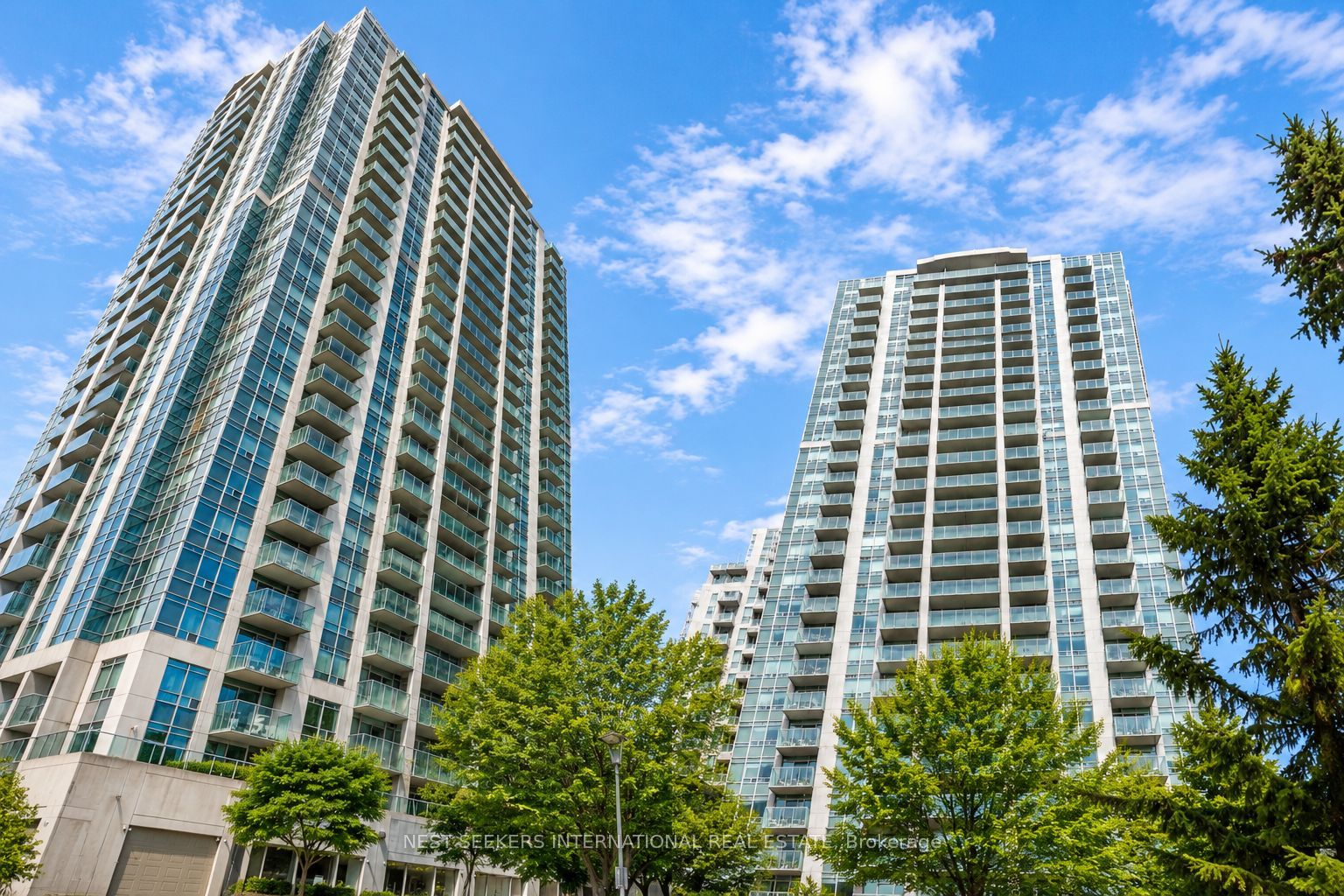 1011-16 Harrison Garden Boulevard, Toronto, ON, M2N 7J6