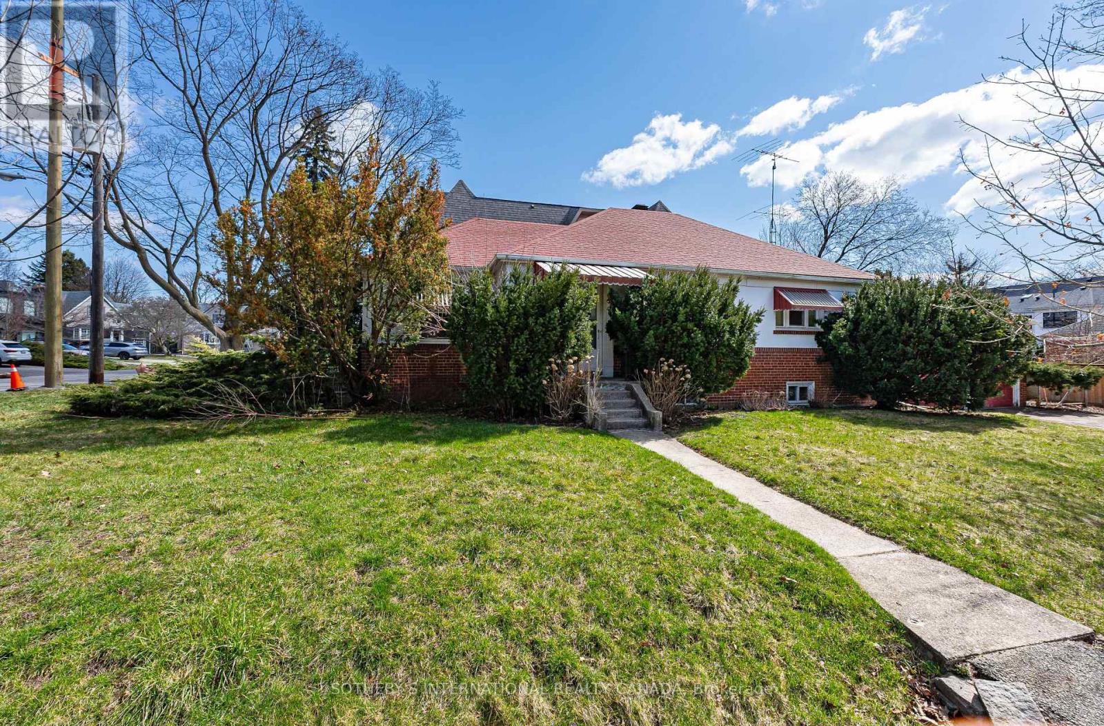 Additional image 2 of 47 Grenview Boulevard, Toronto, ON, M8Y3R9