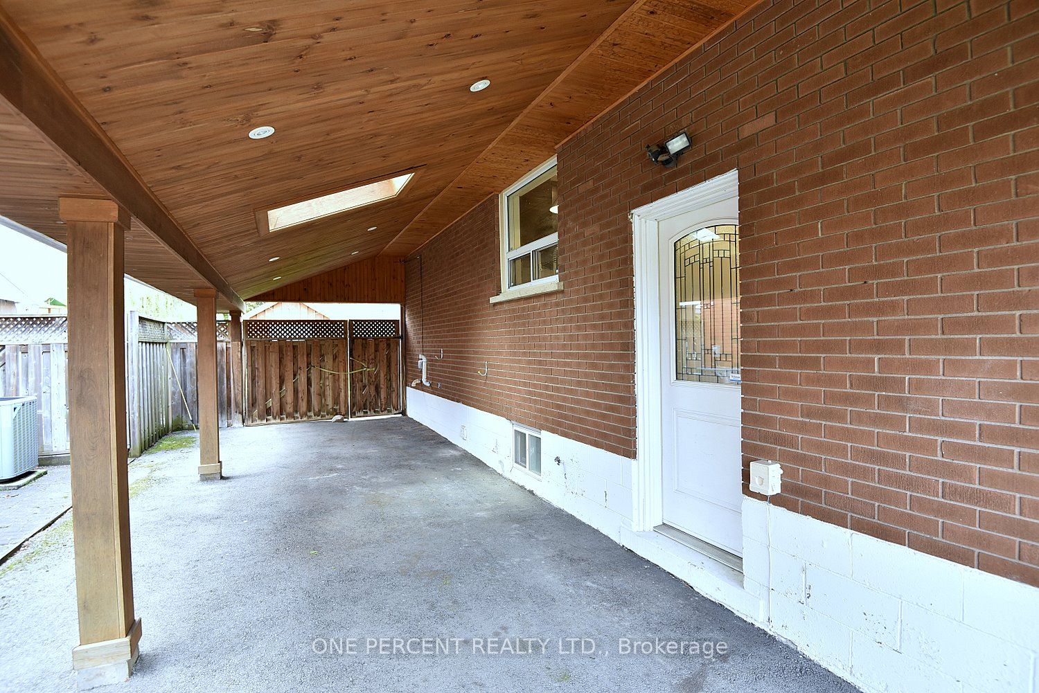 Additional image 4 of 1338 De Quincy Crescent, Burlington, ON, L7P 1E4