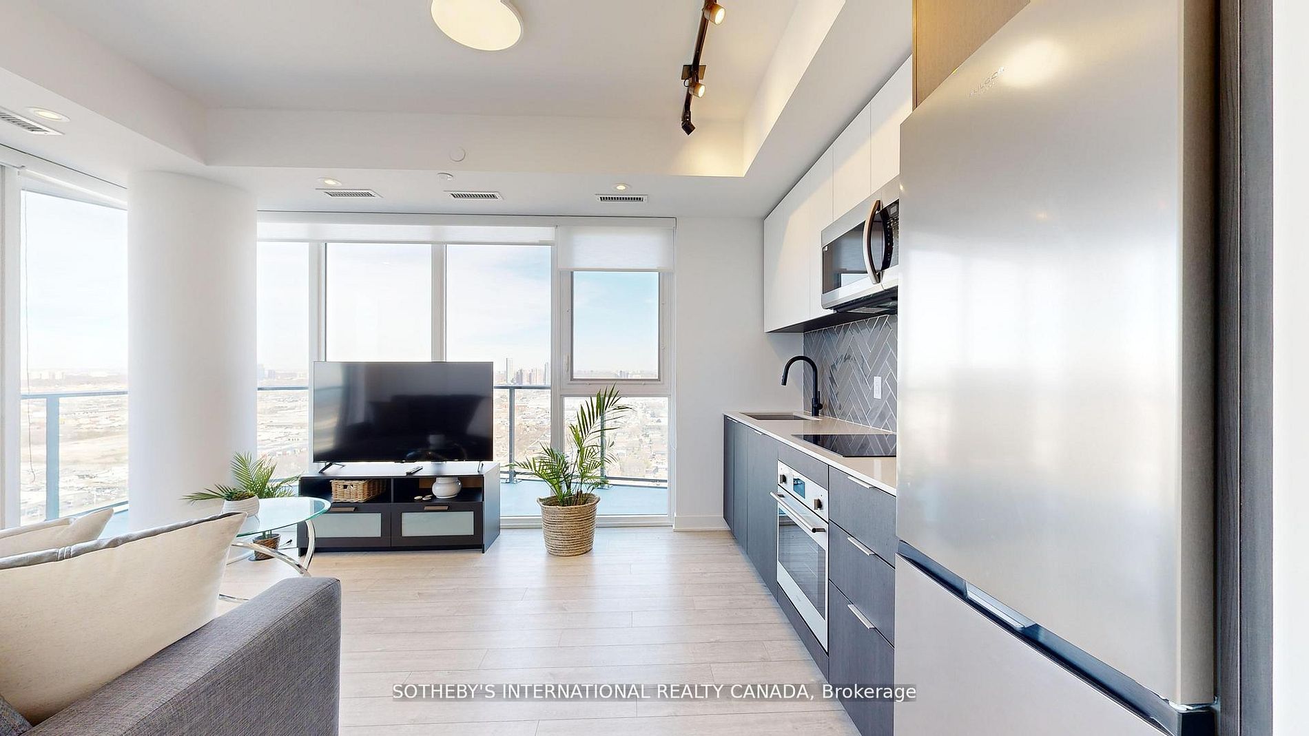 Additional image 3 of 3103-36 Zorra Street, Toronto, ON, M8Z 4Z7