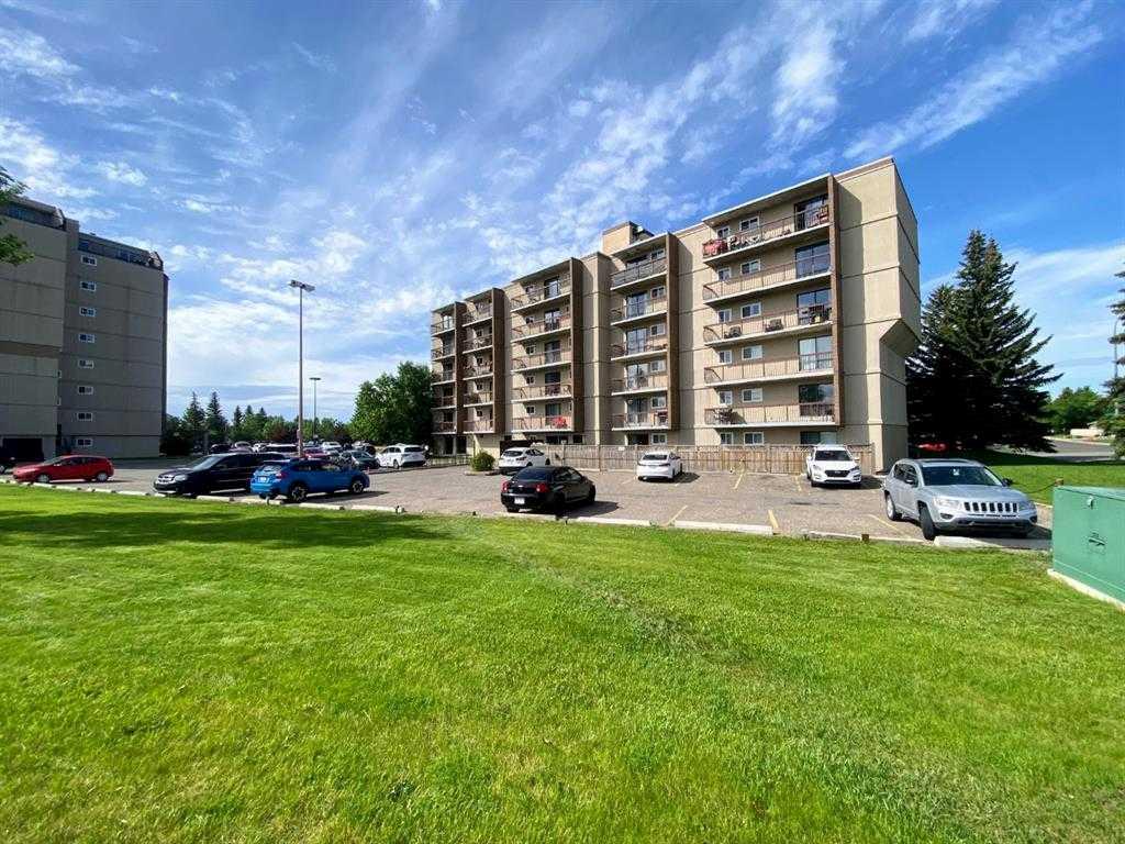 419-5 Berkeley Place W, Lethbridge, AB, T1K 5M9