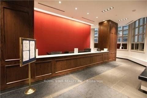 Additional image 3 of 1507-426 University Avenue, Toronto, ON, M5G 1S9