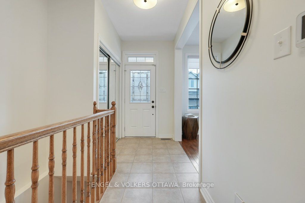 Additional image 2 of 2531 Stone Cove Crescent, Ottawa, ON, K2J 0T2