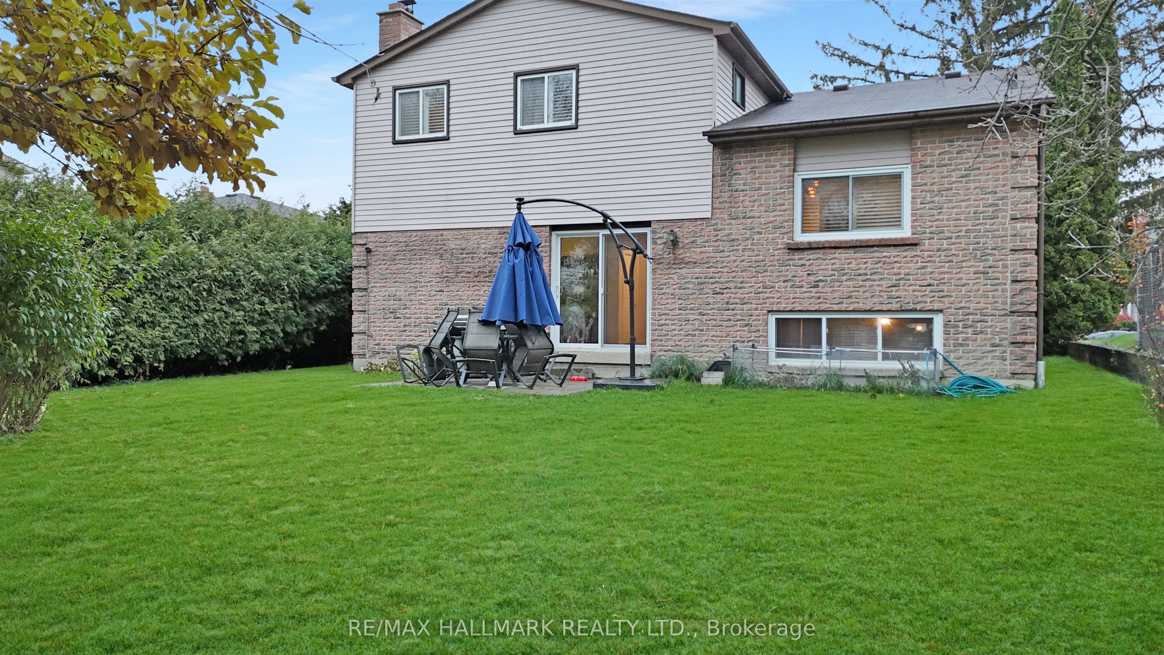Additional image 2 of 22 Avondale Crescent, Aurora, ON, L4G 3P6