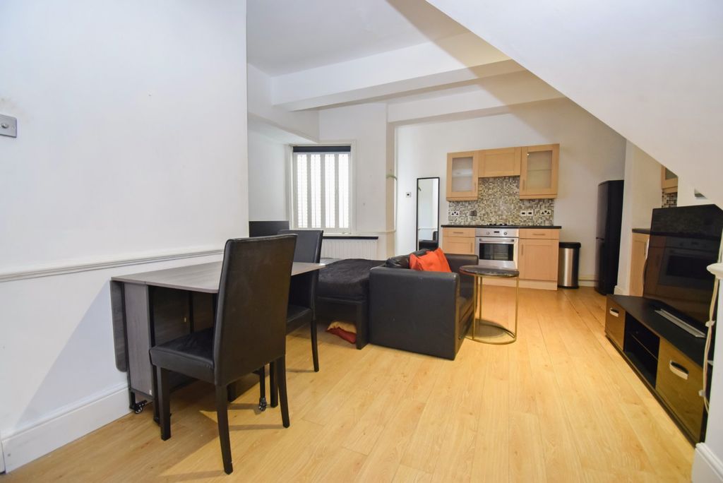 Additional image 5 of Studio for saleBath Road, Taplow, Maidenhead, Buckinghamshire SL6