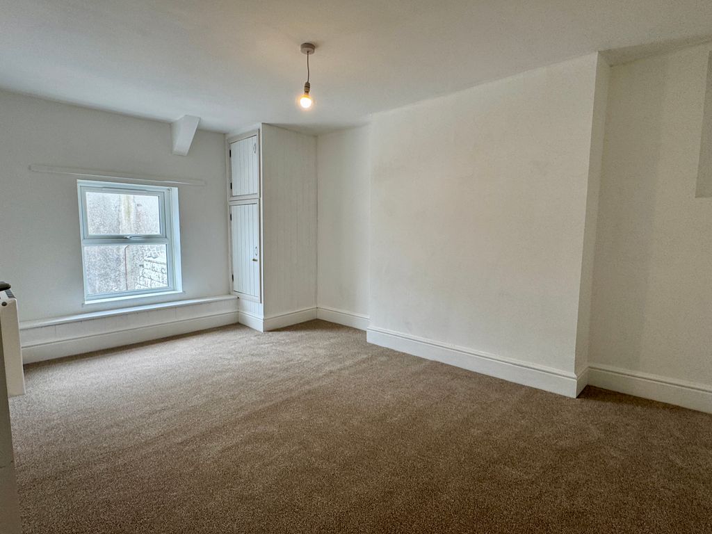 Additional image 3 of 2 bed flat to rentStation Road, Carmarthen SA33