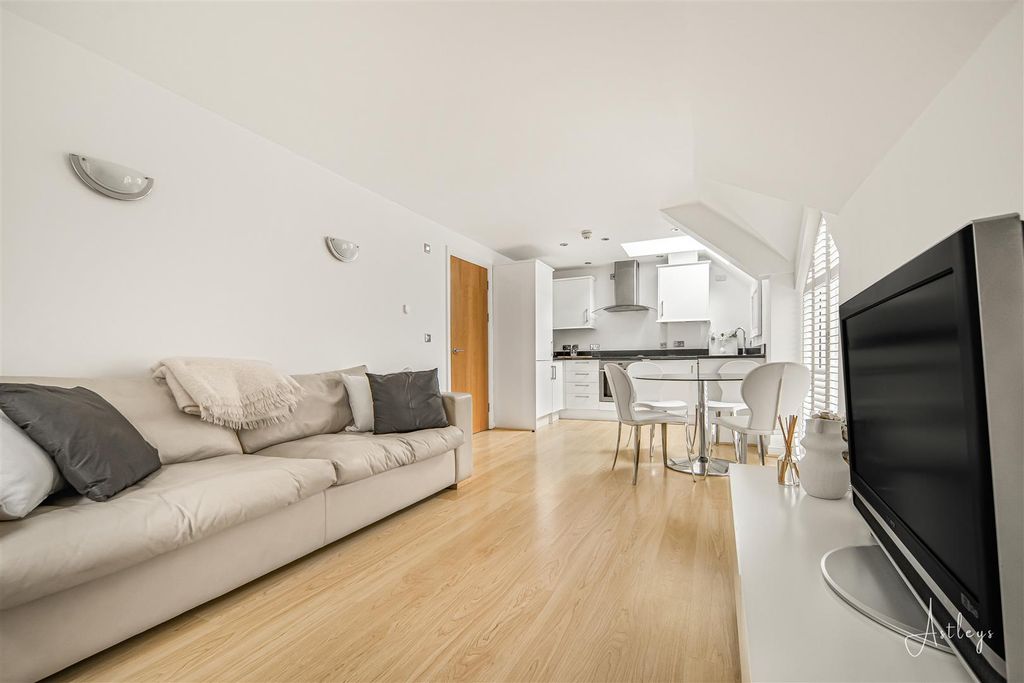 Additional image 2 of 1 bed flat for sale728 Mumbles Road, Mumbles, Swansea SA3