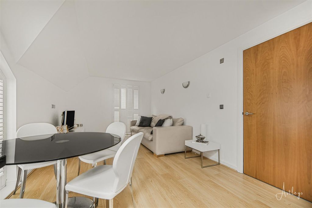 Additional image 12 of 1 bed flat for sale728 Mumbles Road, Mumbles, Swansea SA3
