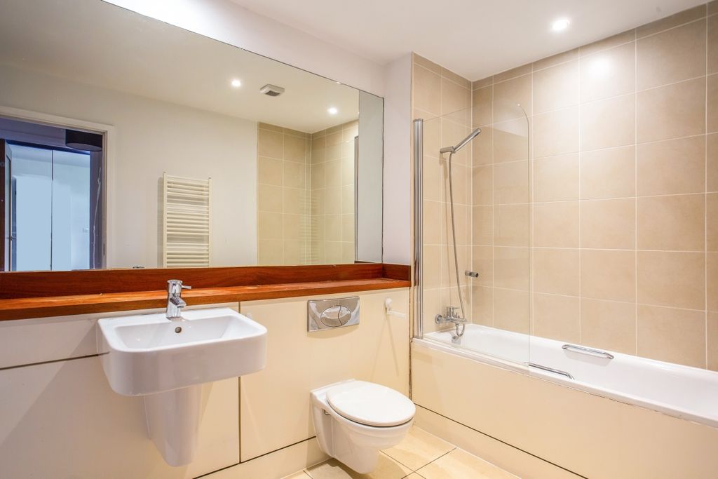 Additional image 8 of 3 bed flat to rentVictoria Place, Cheltenham GL52