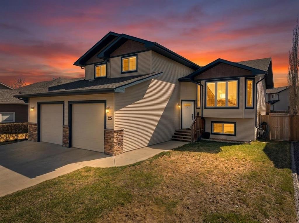 25 Pioneer Way, Blackfalds, AB, T4M0E4