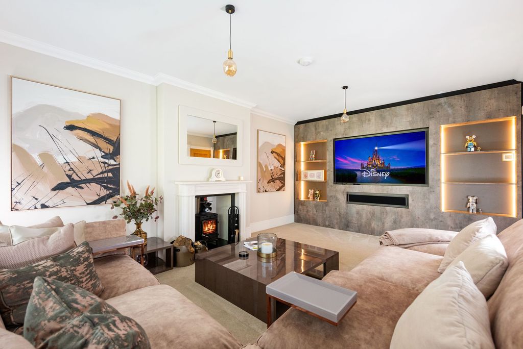 Additional image 9 of 6 bed detached house for saleEarls Farm Way, Towcester NN12