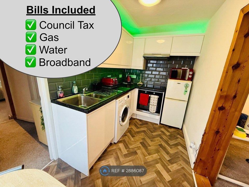 1 bed flat to rentTower Road, Newquay TR7