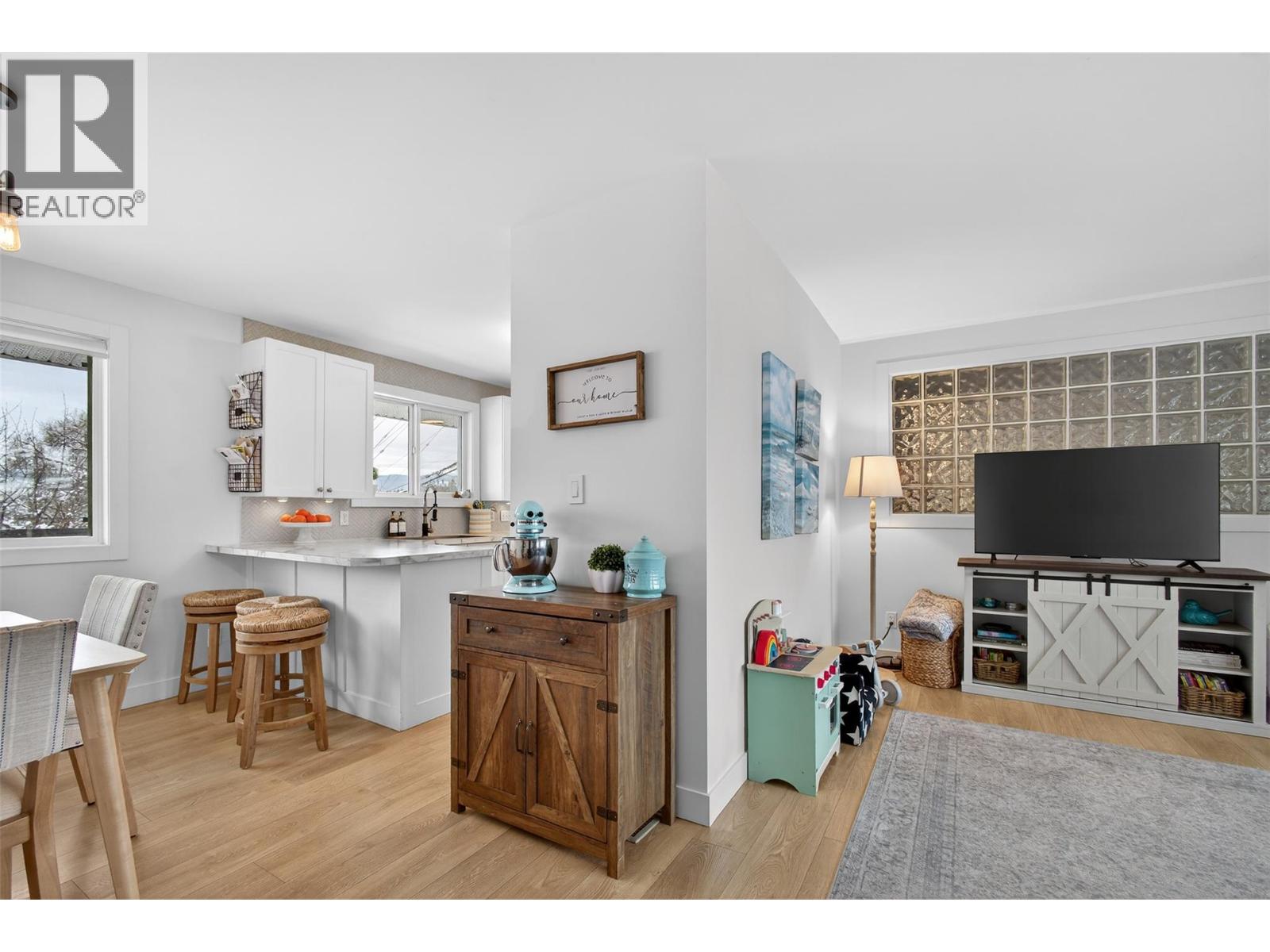 Additional image 6 of 2490 Sexsmith Road, Kelowna, BC, V1V2E9