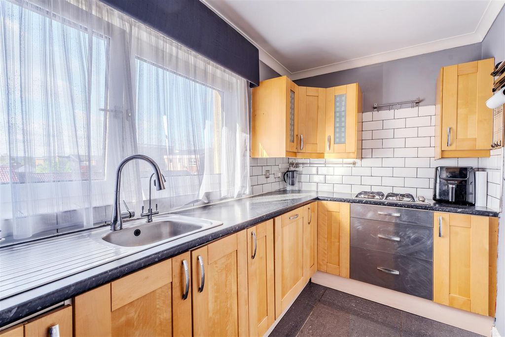 Additional image 6 of 2 bed flat for saleFreesia Court, Motherwell ML1