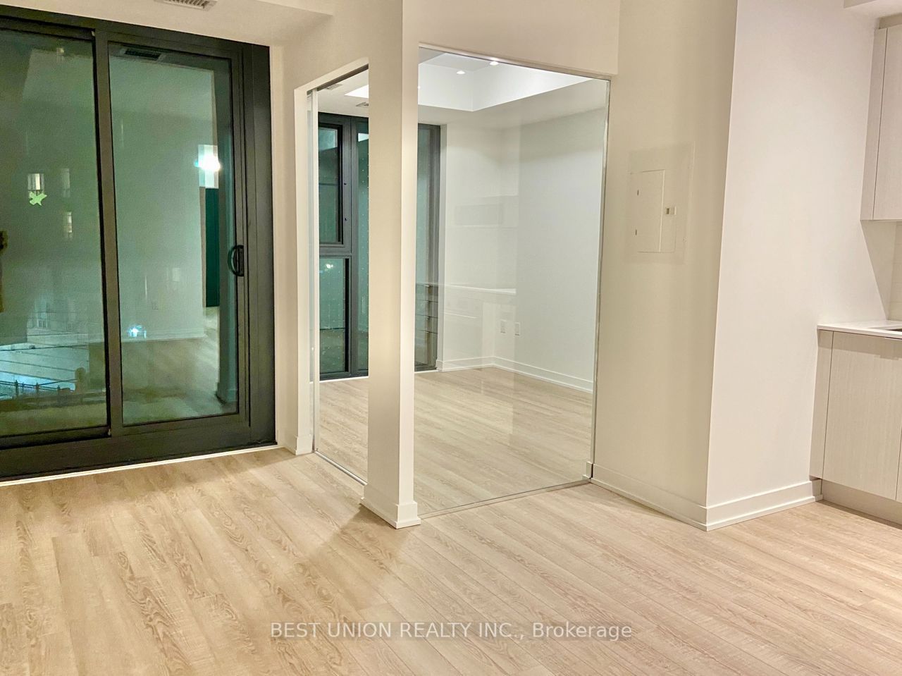 Additional image 5 of 516-250 Lawrence Avenue W, Toronto, ON, M5M 1B1