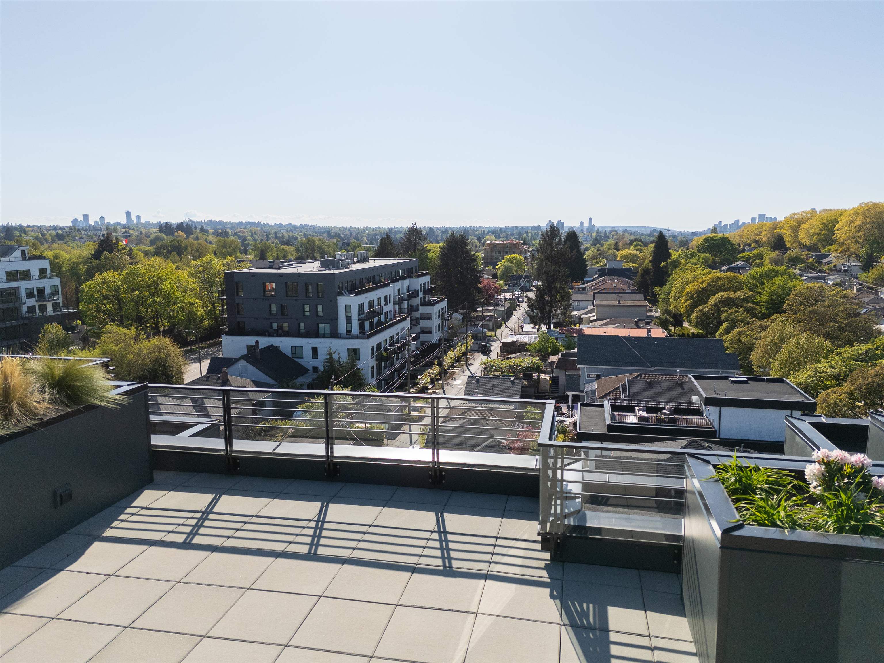 Additional image 2 of 603-2450 Garden Drive, Vancouver, BC, V5N 0K1