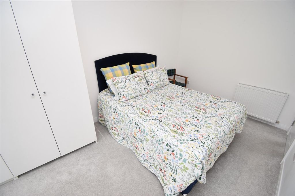 Additional image 14 of 2 bed flat for sale10 Broomhall Court, Inverness IV2
