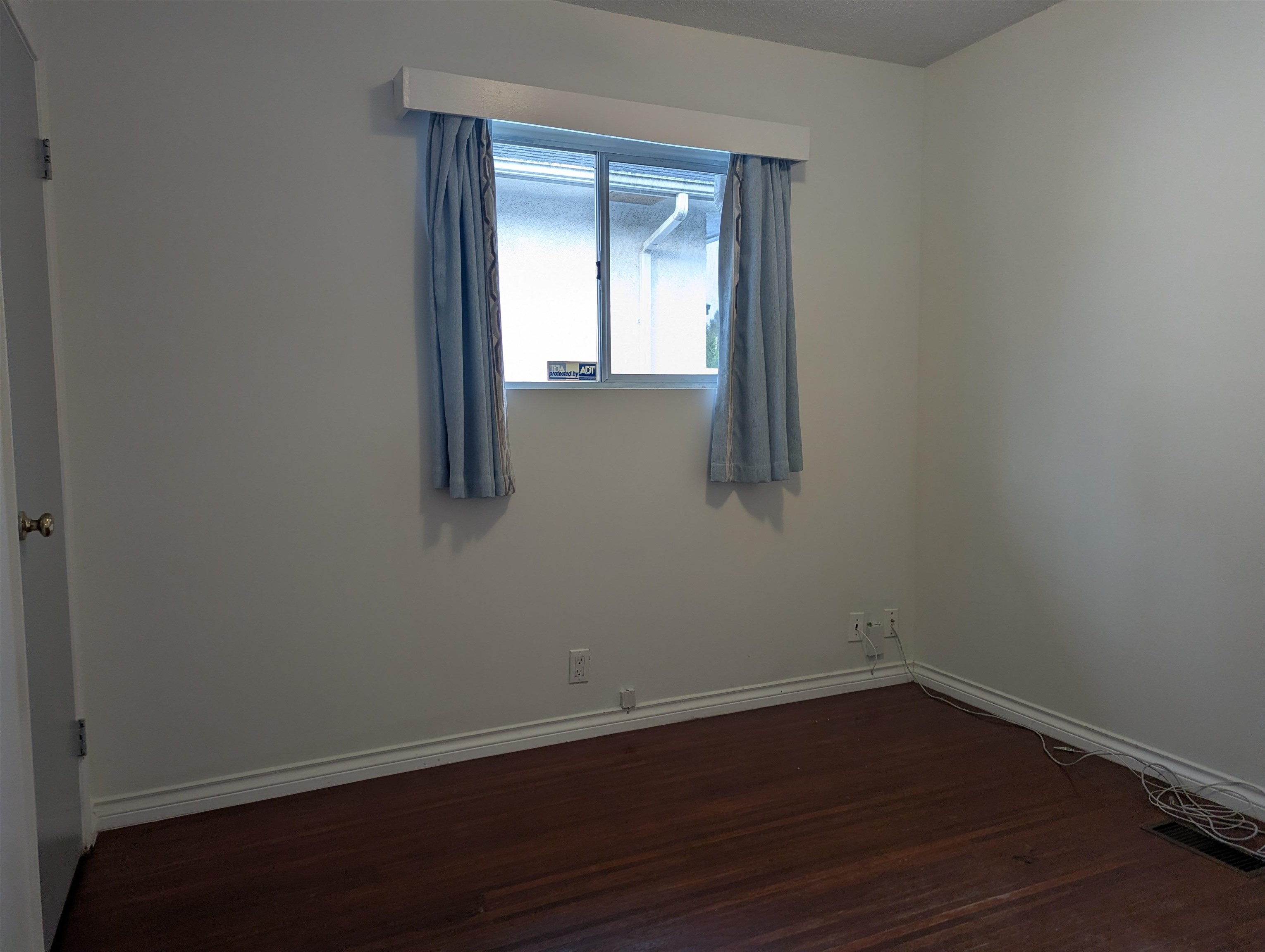 Additional image 5 of 8052 11th Avenue, Burnaby, BC, V3N 2N7