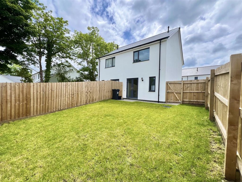 Additional image 10 of 2 bed semi-detached house to rentCuddra Road, St. Austell PL25