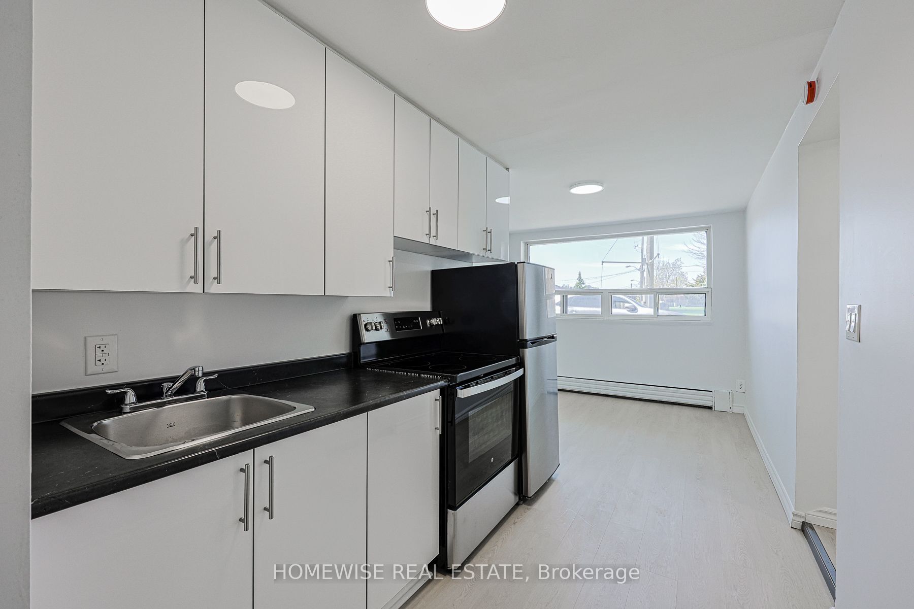 Additional image 3 of 107-2204 Dufferin Street, Toronto, ON, M6E 3R8