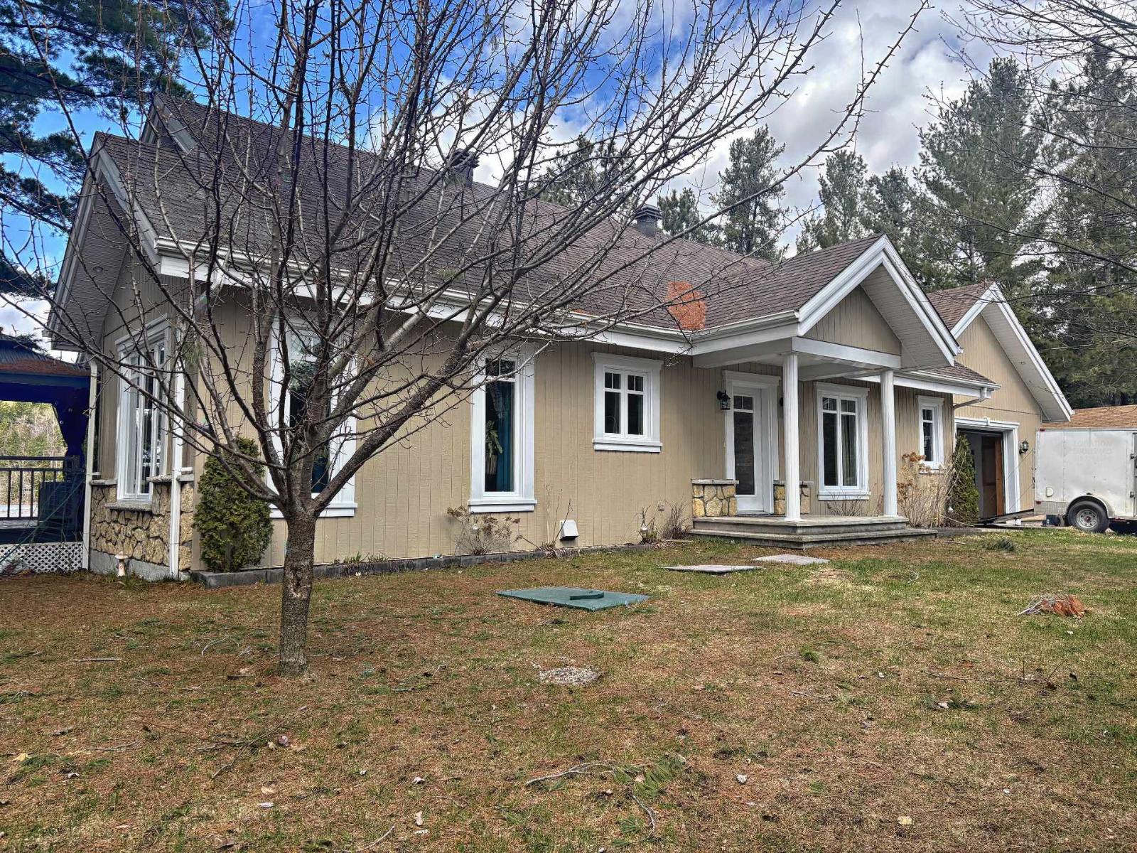 908 Ch. du Vieux-Fort
