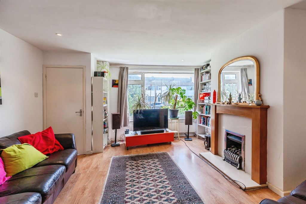 Additional image 2 of 3 bed terraced house for saleRingswell Gardens, Bath BA1