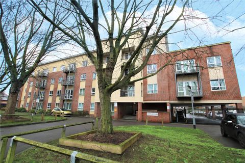 Caversham Place, Richfield Avenue, Reading, Berkshire RG1