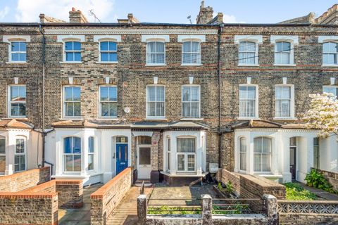 Roden Street, Holloway N7
