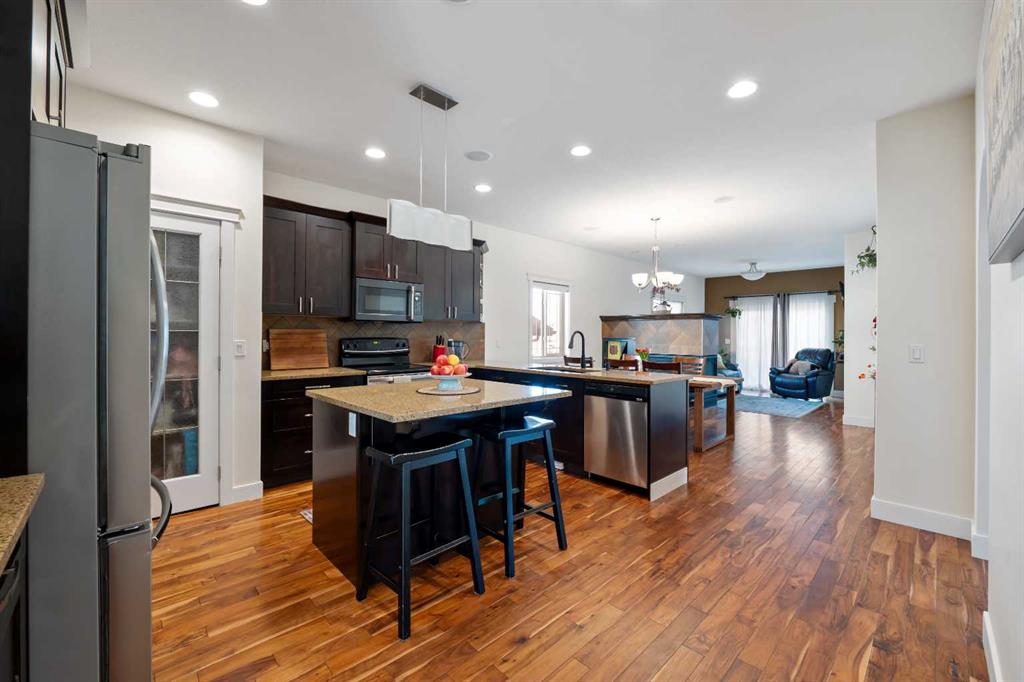 Additional image 6 of 901 Carriage Lane Place, Carstairs, AB, T0M0N0