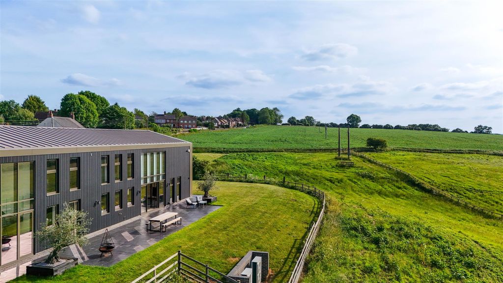 Additional image 29 of 5 bed barn conversion for saleFrog Hall, Brixworth, Northampton NN6