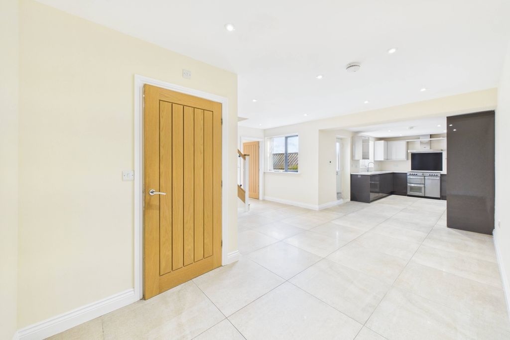 Additional image 4 of 3 bed link detached house to rentHazel Croft, Dore, Sheffield S17