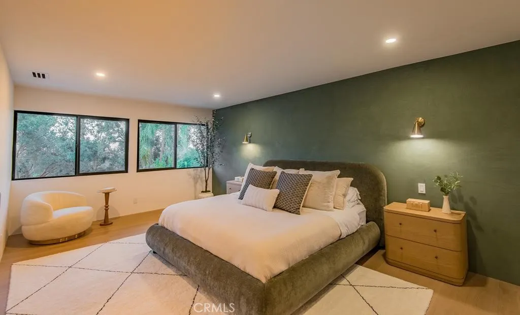 Additional image 132 of 24245 Hatteras St, Woodland Hills, CA 91367
