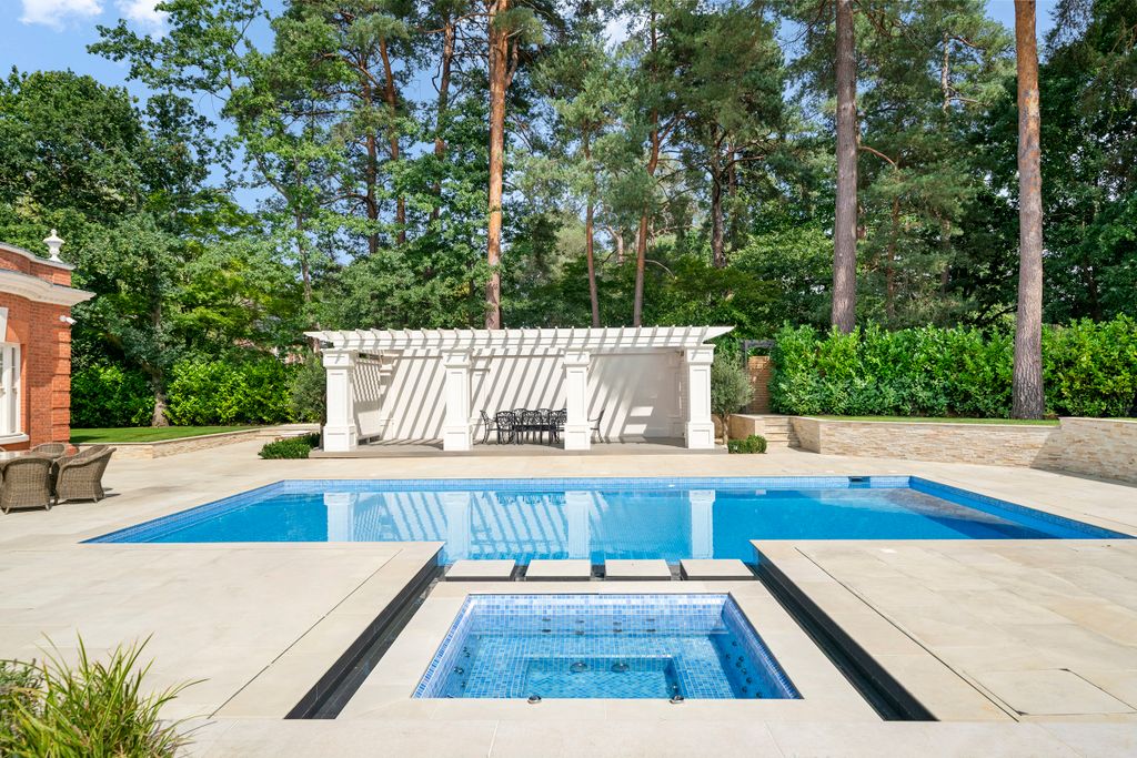 Additional image 8 of 7 bed property for saleSherbourne Drive Virginia Water, Virginia Water, Surrey SL5